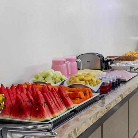 Umuarama Plaza Hotel By Castelo Itaipava Goiânia Kültér fotó